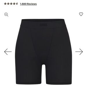 SKIMS Black Boyfriend Boxer